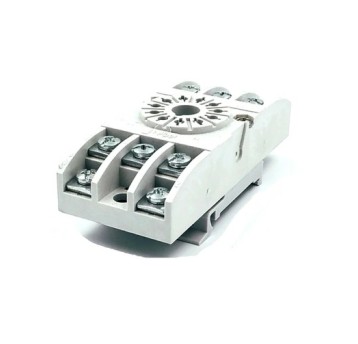 GZU8 Gniazdo przekaźnika R15 2P RELPOL